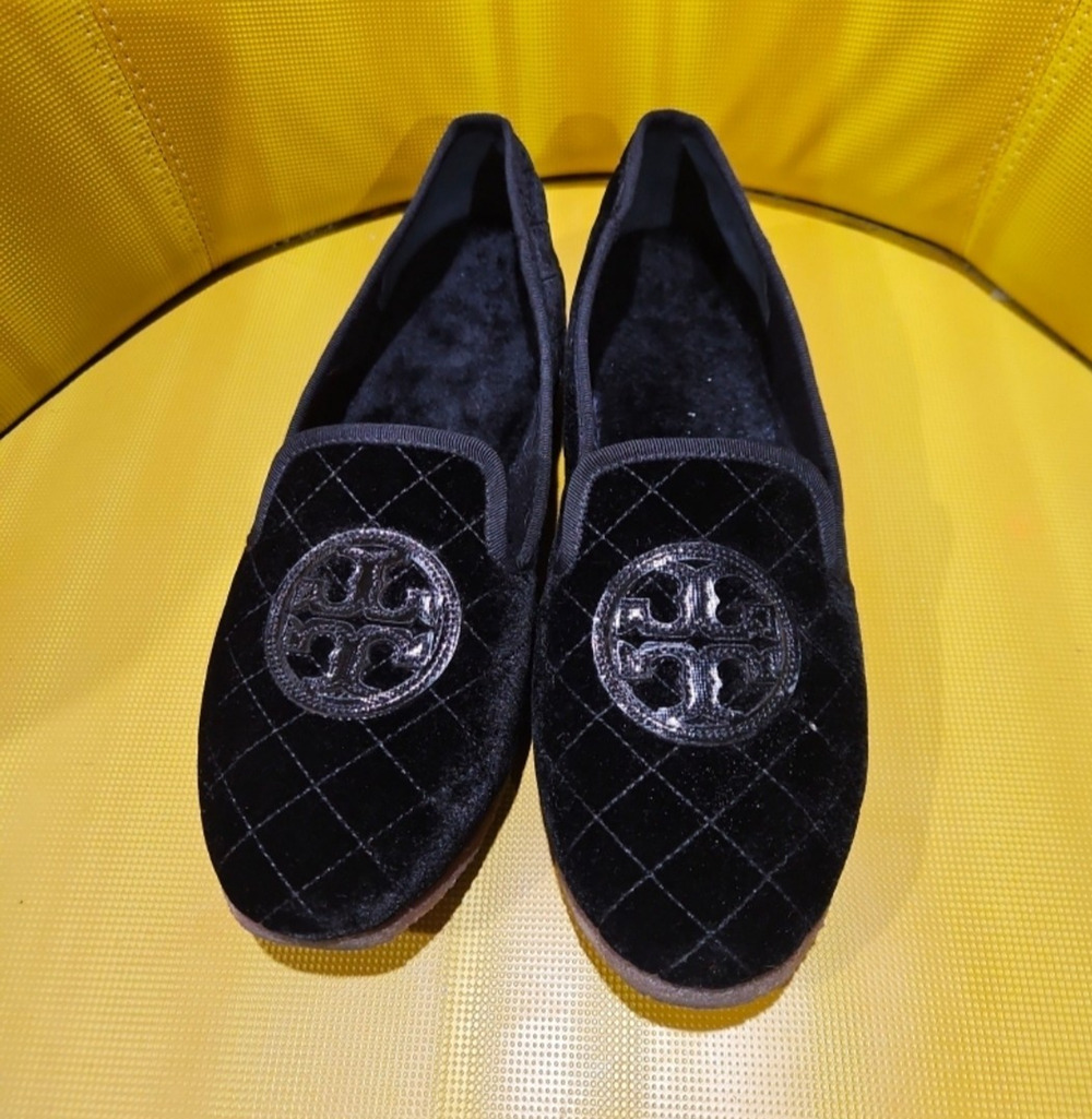 Tory Burch Black Velvet Quilted Loafer Flats Round Toe Slip-On Logo US 11